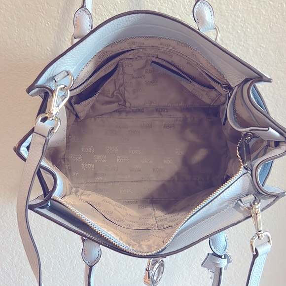 🔥 Michael Kors travel satchel EUC - Picture 8 of 10